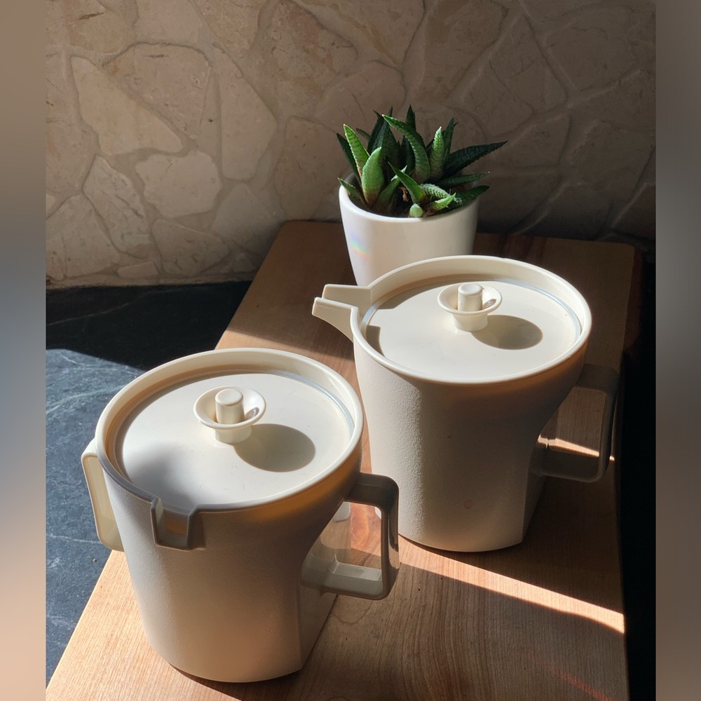 TUPPERWARE | 2 Piece | Cream & Sugar
